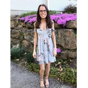 Meet your Posher, Danielle